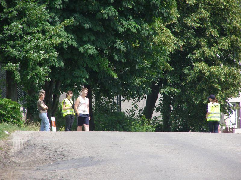 5 lipca 08. Wyscig kolarski Solidarnosci i Olimpijczykow oraz kibice._51.JPG